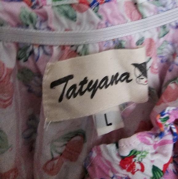 Tatyana Cherries Crop Top - Picture 3 of 3